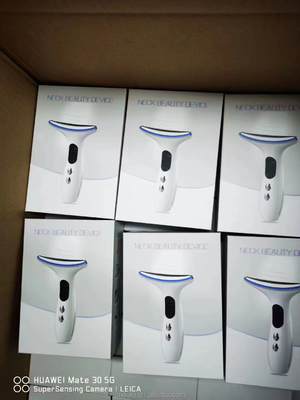Massageur électrique multifonctionnel du cou pour le lifting du visage et le traitement anti-rides