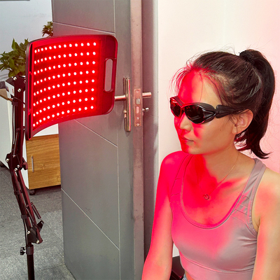20.000 heures LIFESPAN Appareil thérapeutique à lumière rouge pour le visage et le corps Pleine longueur d' onde 660nm