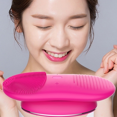 Nettoyeur de pores à double face Mini brosse de nettoyage du visage avec technologie ultrasonique