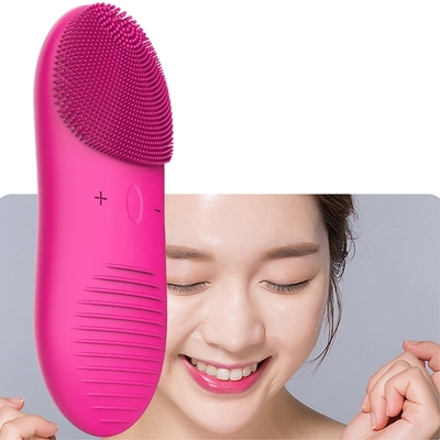 Nettoyeur de pores à double face Mini brosse de nettoyage du visage avec technologie ultrasonique