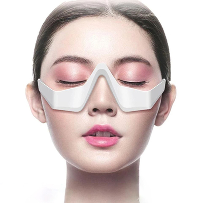 Vibration oculaire 3D LED Appareil de thérapie de la lumière rouge Retirer les sacs oculaires Cercles noirs