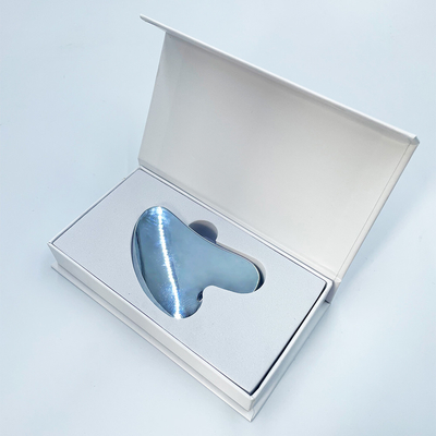 Zone cible du corps en acier inoxydable Coeur Gua Sha pour le lifting du visage Boules de glace Logo personnalisé