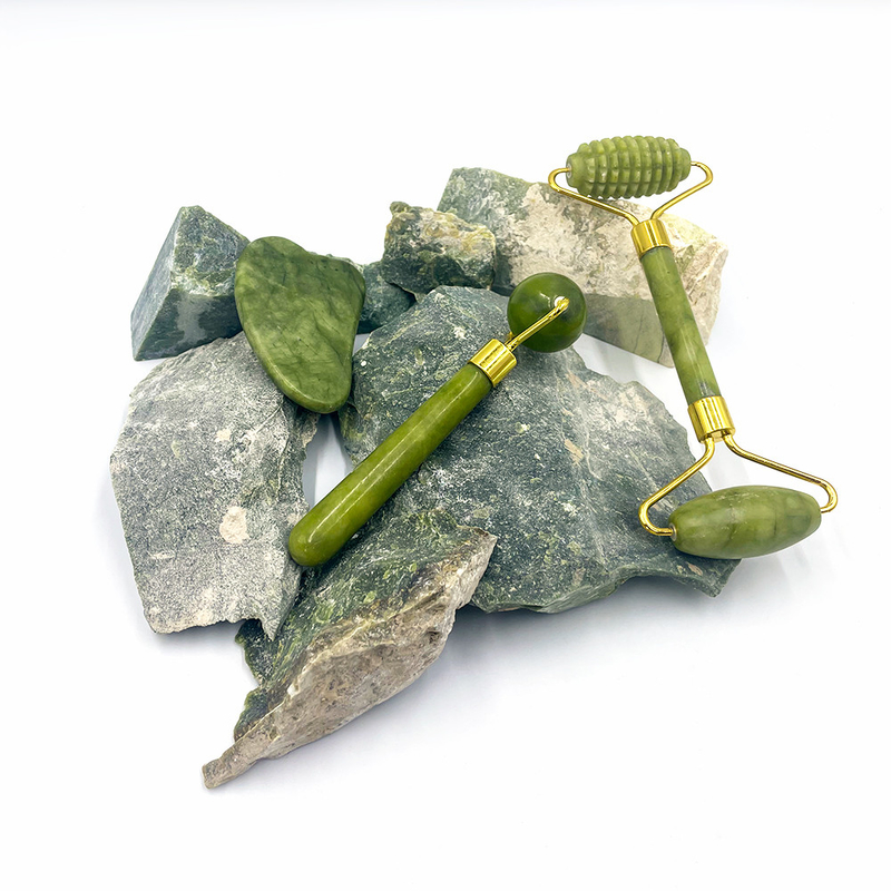 2024 Double-Tête Xiuyan Stone Jade Roller et Gua Sha Set pour les soins de la peau